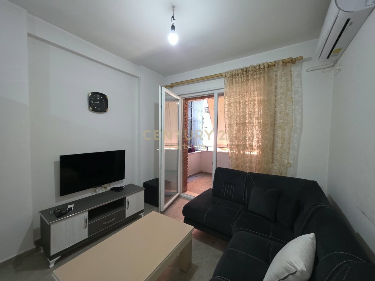 WE SELL 2+1 APARTMENT AT GOLDEN PARK COMPLEX, OPPOSITE AMERICAN HOSPITAL 3- 190000€ | 91 m²