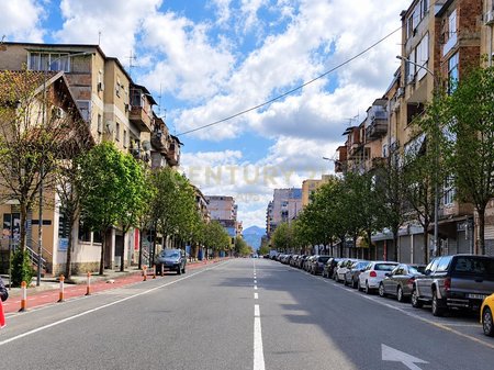 Unità in vendita in Via delle Barricate!