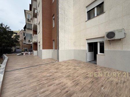 JAPIM ME QIRA APARTAMENT 2+1+VERANDE TEK KODRA E DIELLIT 1!