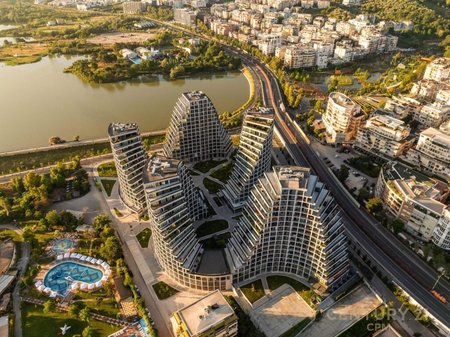 Ambient për Zyra + 2 Poste Parkimi me Qira tek Lake View, Liqeni i Tiranes