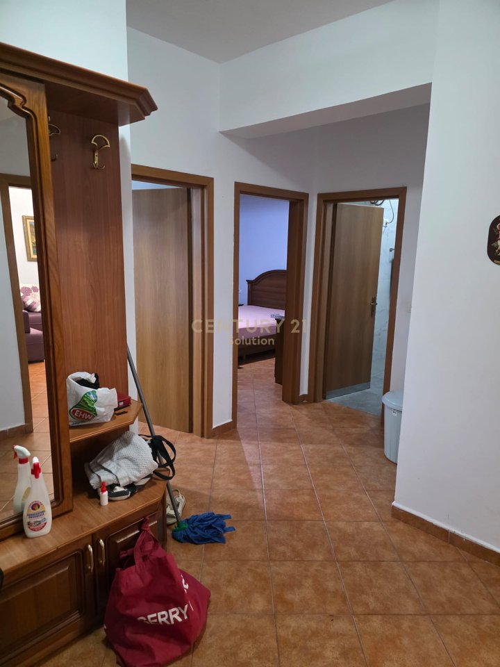 APARTAMENT 2+1 ME QIRA, 21 DHJETORI TIRANE!