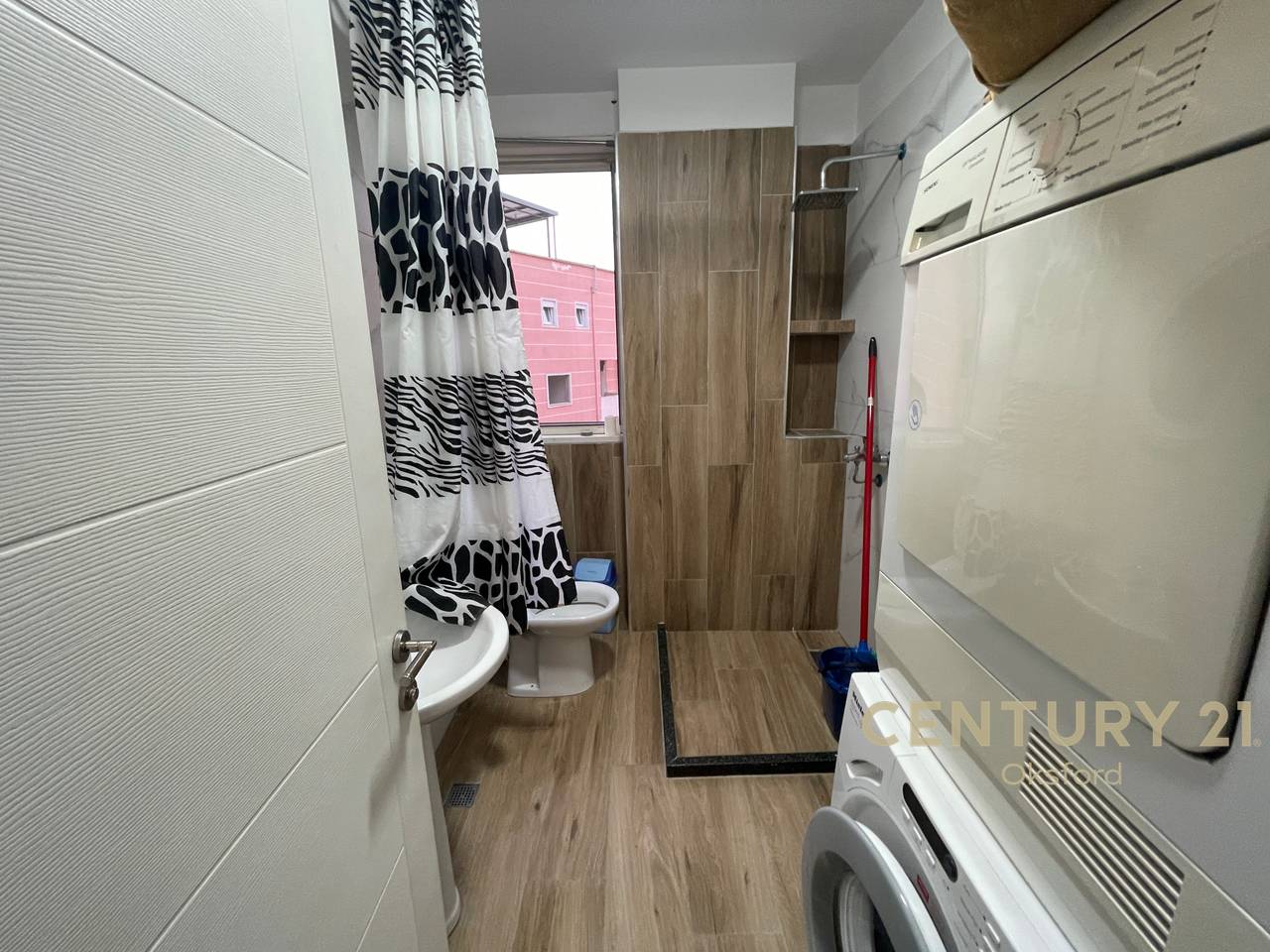 Appartamento 3+1 in vendita vicino al Giardino Botanico – Tirana