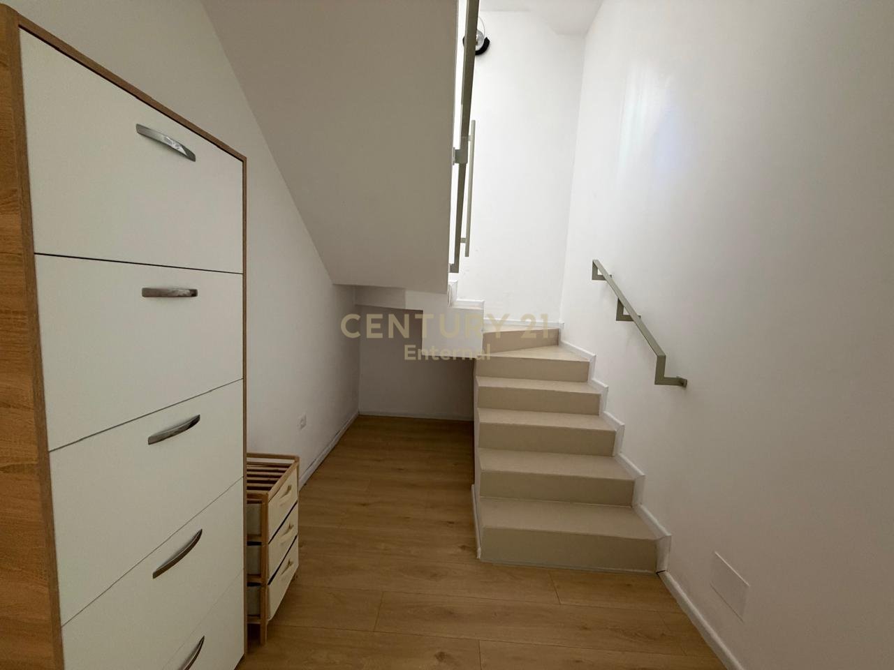 VILLA IN AFFITTO – RESIDENZA ABA