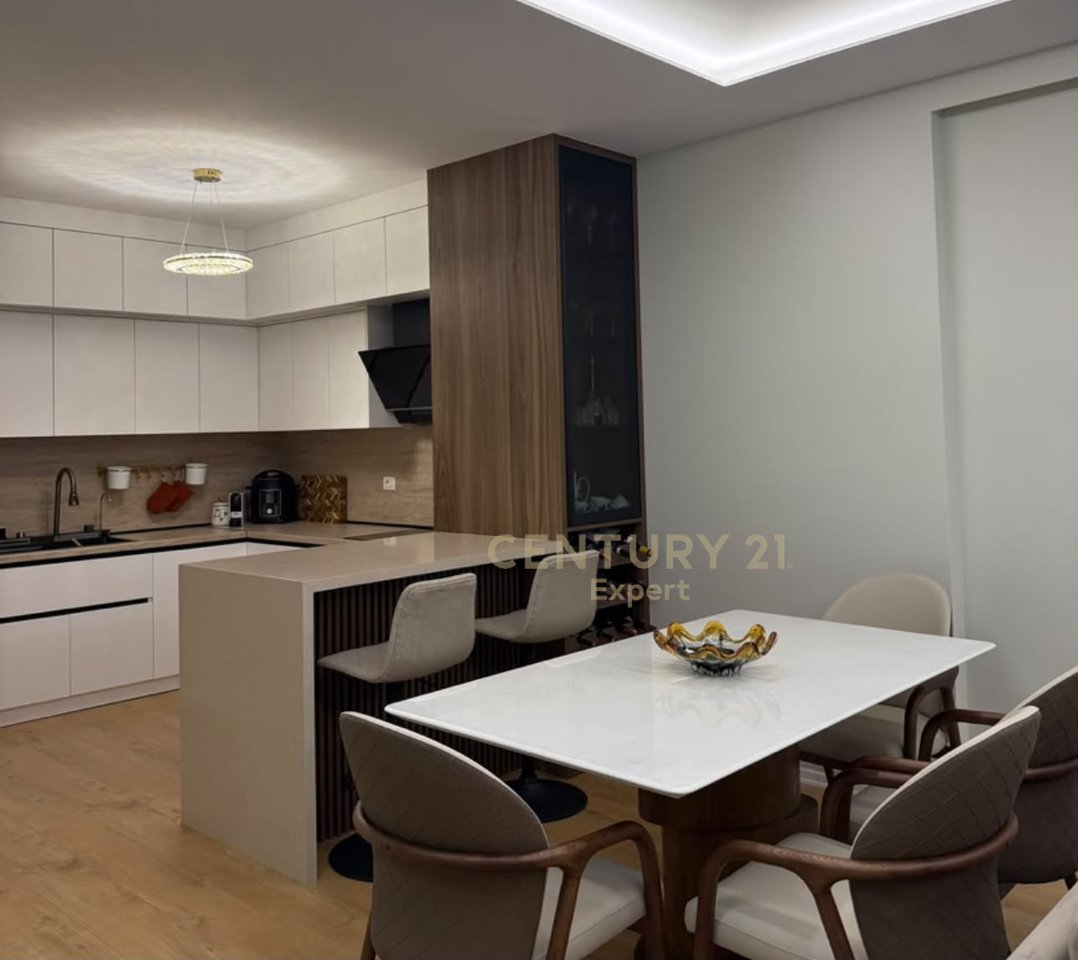 APPARTAMENTO 2+1+2 IN VENDITA AL NUOVO BOULEVARD