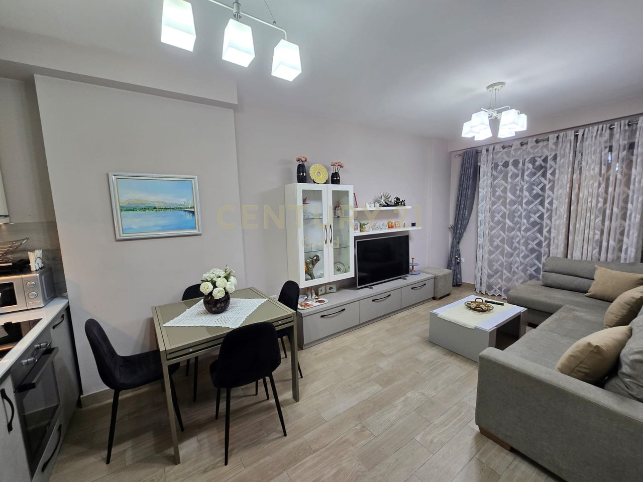 APPARTAMENTO 2+1 IN AFFITTO VICINO ALL'HOTEL MONDIAL  !