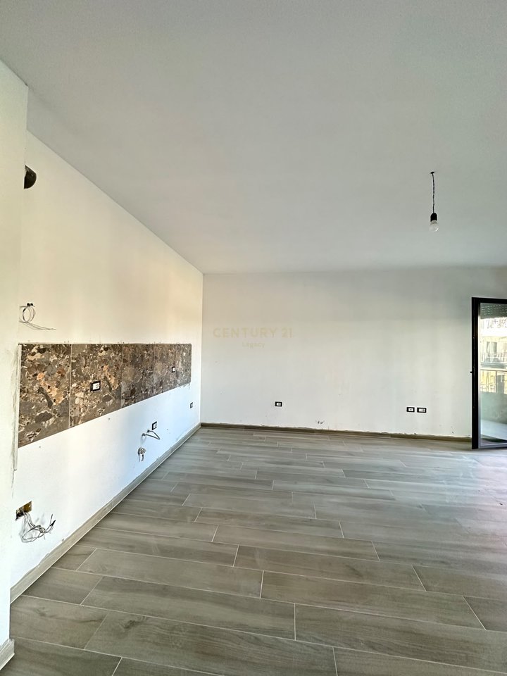 Apartment 1+1 for Rent in Bulevardin e Ri, Ndregjoni Complex