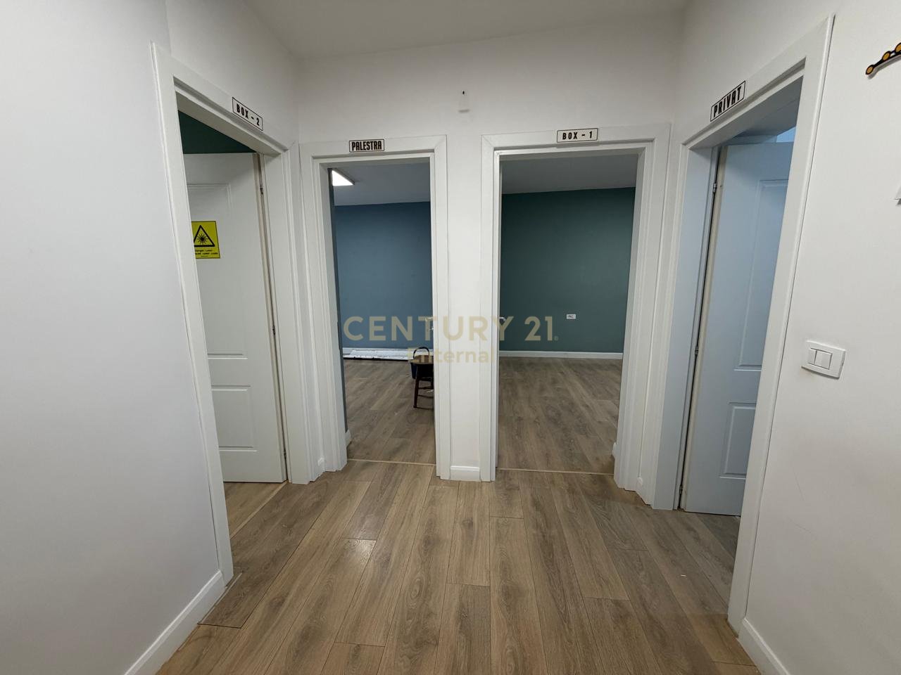 AMBIENTE PER UFFICI – COMUNE DI PARIGI
