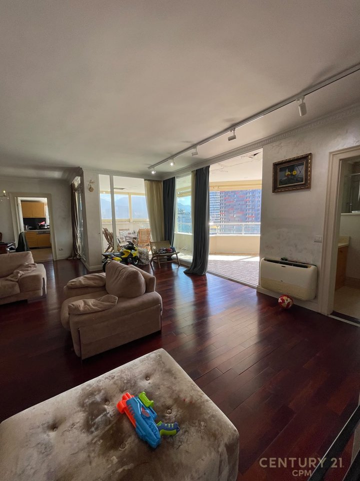 Vendesi in vendita Penthouse Unico, Ex Circo, Viale Zogu I Pare