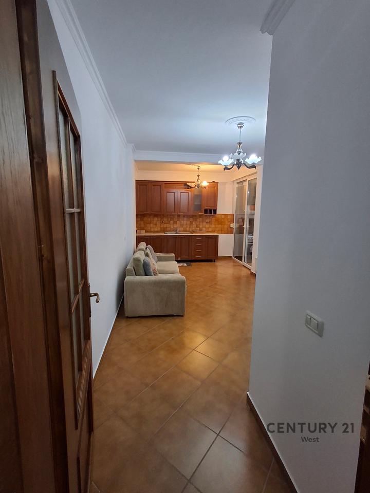 For Rent Apartment 2+1 – Commune of Paris, beginning of Rrapo Hekali Street