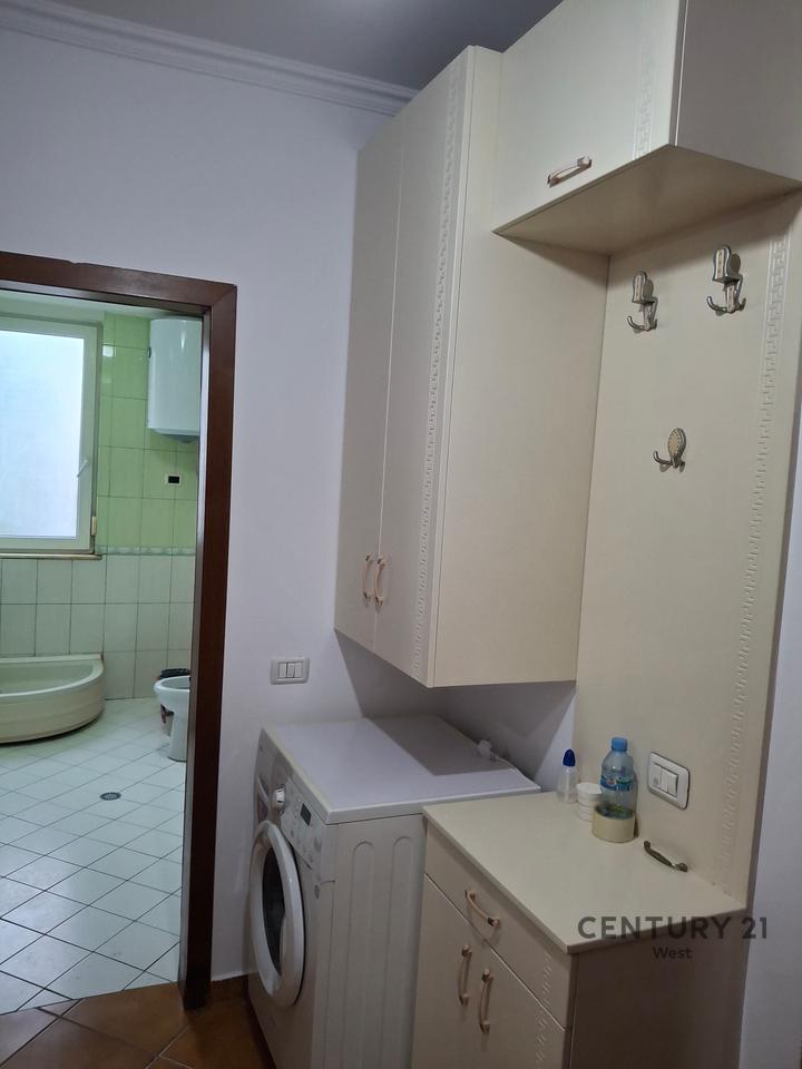 For Rent Apartment 2+1 – Commune of Paris, beginning of Rrapo Hekali Street