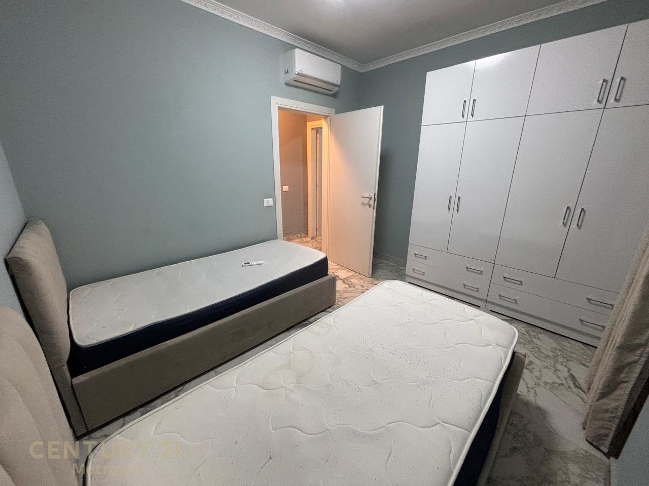 Apartment 2+1 for Rent near Rruga e Dibrës