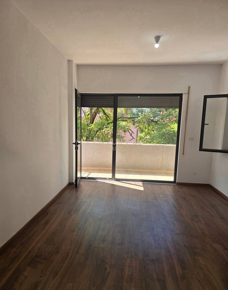 Shitet Apartament 1+1 ne Ali Demi!