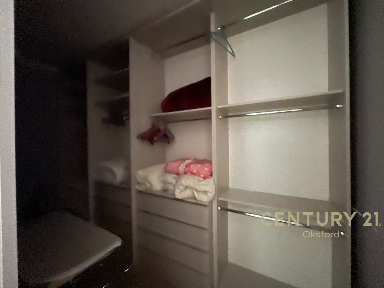 VICINO A SELVIS IN VIA SIRI KODRA, VENDITA DI 2 APPARTAMENTI 3+1+2 E APPARTAMENTO 1+1