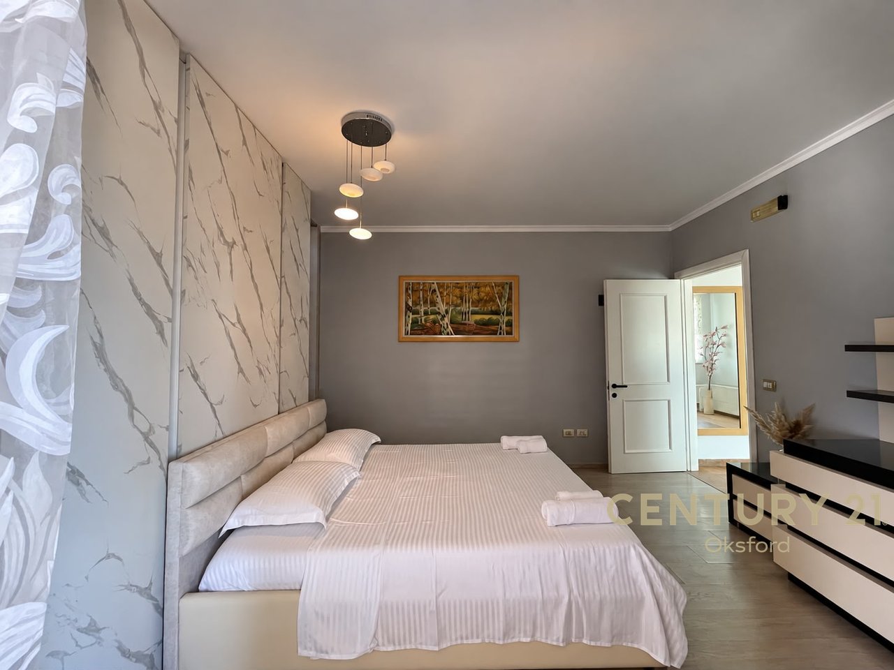 VICINO A SELVIS IN VIA SIRI KODRA, VENDITA DI 2 APPARTAMENTI 3+1+2 E APPARTAMENTO 1+1