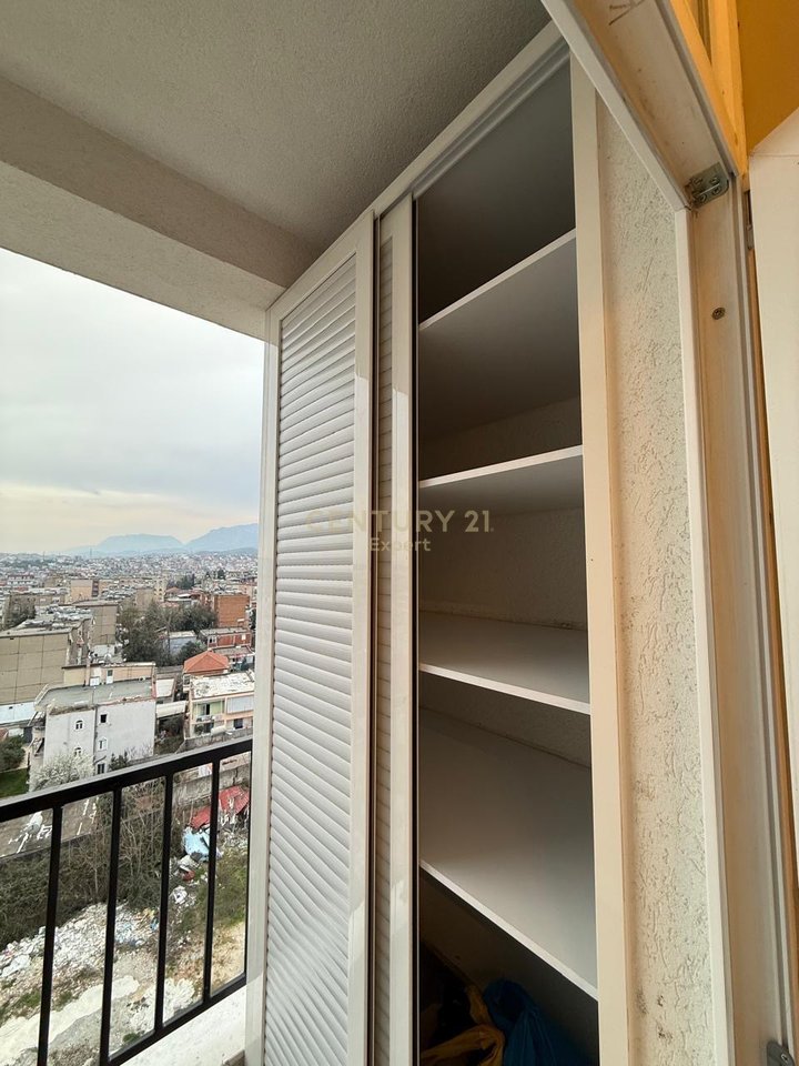SHITET APARTAMENT 2+1+2 – RRUGA E DIBRËS, TIRANË