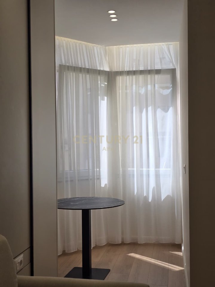 MONOLOCALE IN VENDITA – COMUNE DI PARIGI, TIRANA