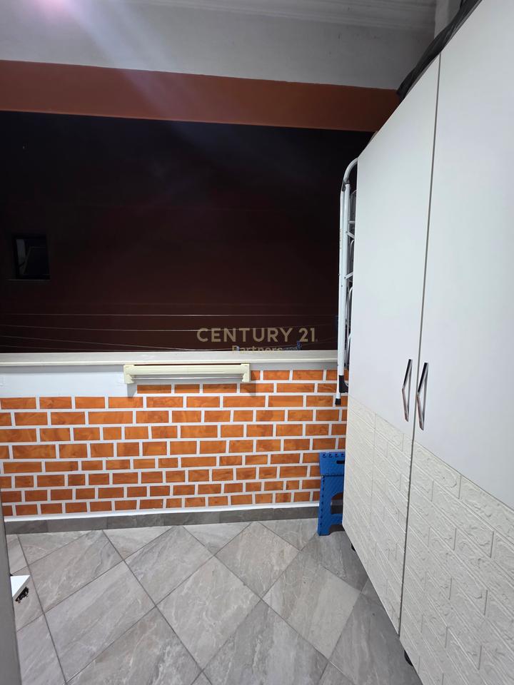 VENDESI 1+1 IN VEND SHKOZE PRESSO LA RESIDENZA CITY VIEW
ACQUISTO CON CREDITO!