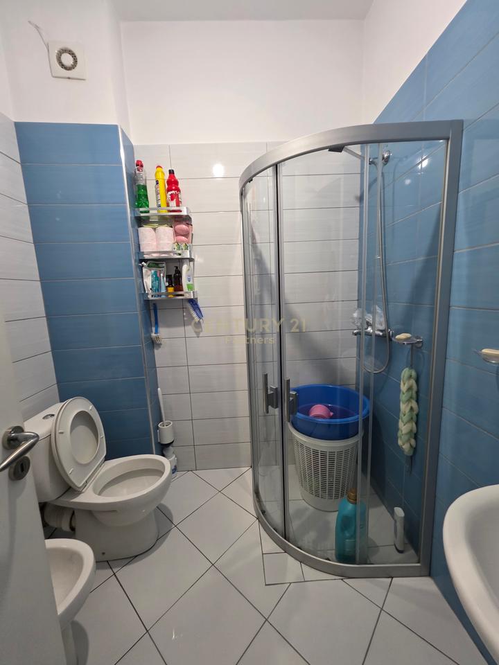 VENDESI 1+1 IN VEND SHKOZE PRESSO LA RESIDENZA CITY VIEW
ACQUISTO CON CREDITO!