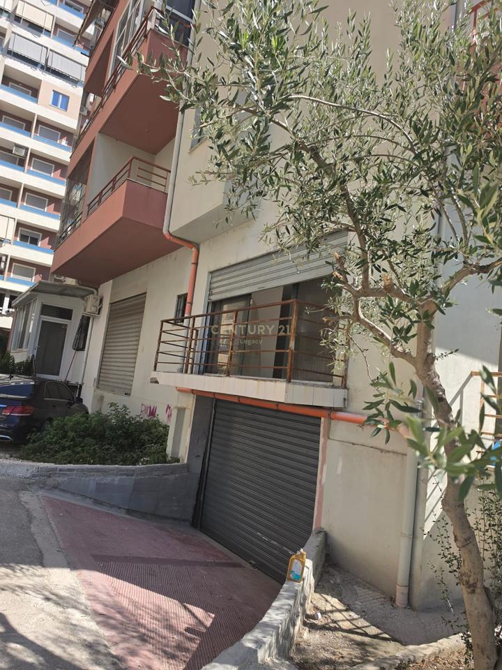 🏪 JEPET ME QIRA – DYQAN NË POZICION SHUMË TË MIRË!