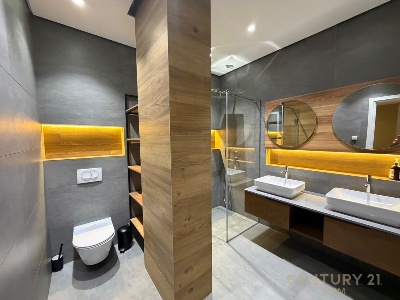APPARTAMENTO PREMIUM IN AFFITTO, TOUCH OF SUN!