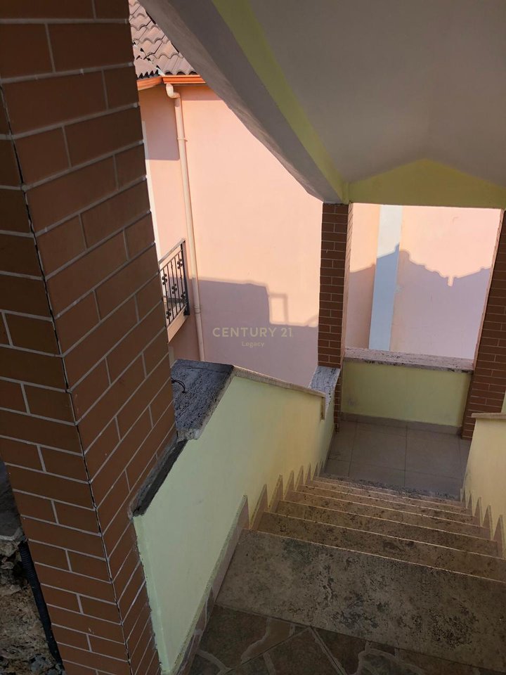 🏡 VILË 3-KATËSHE PËR SHITJE | BABRRU – TIRANË