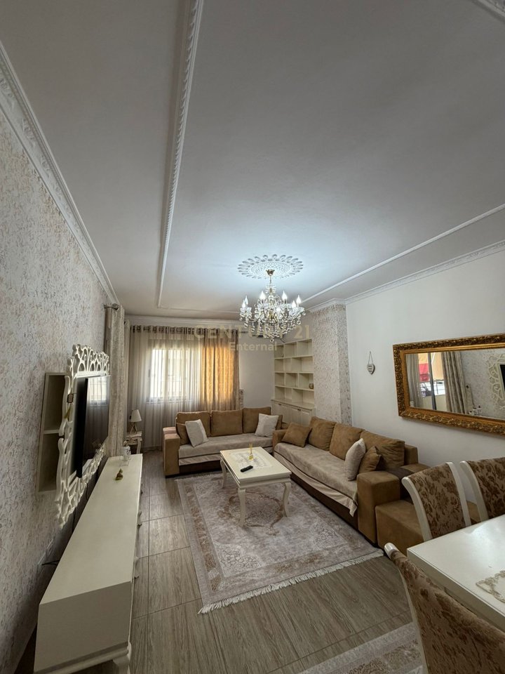 Apartment 2+1 for rent in Astir