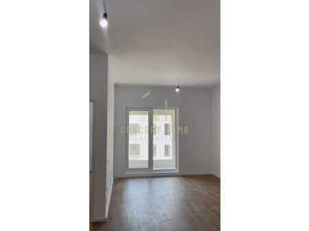 ?Shitet apartament 1+1 ne Ali Dem