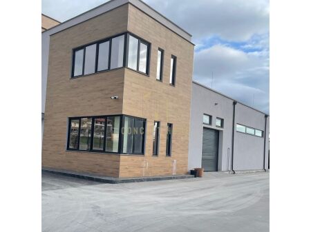 Jepet me qera Magazin ne Vaqarr