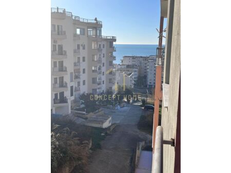 Shitet apartament 2+1+2 ne Durres