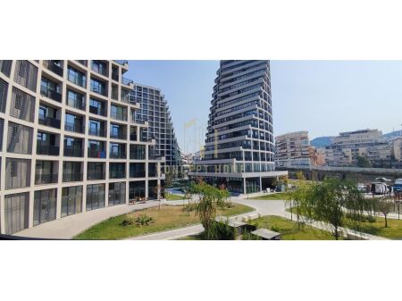 Jepet me qera Apatament 2+1+2 tek Lake View
