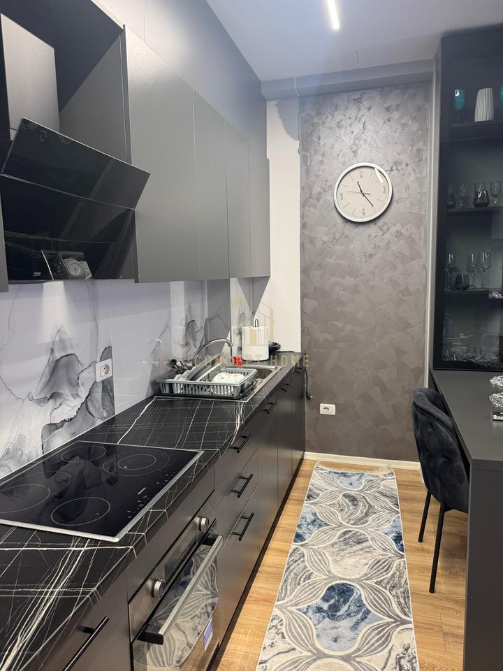 Apartment 2+1+2 for rent in Kamez.