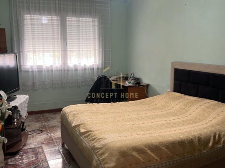 Jepet me qera  Apartament 3+1+2 Tek Stacioni i Trenit