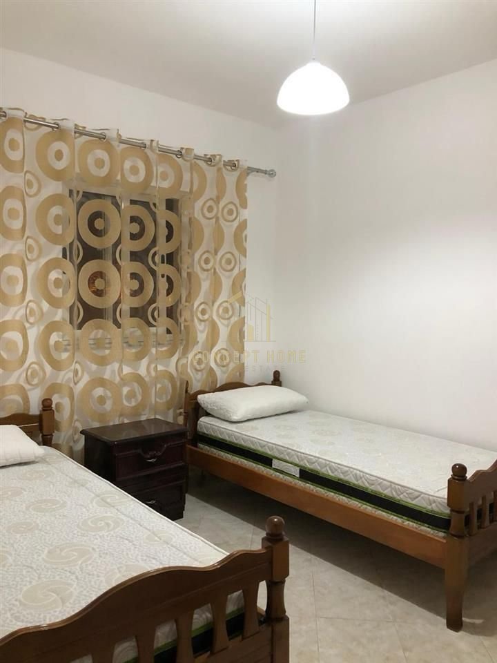 Shitet apartamenti 2+1 Tek Ish Fusha Aviacionit