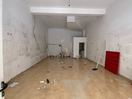 Business premises for rent in Yzberisht