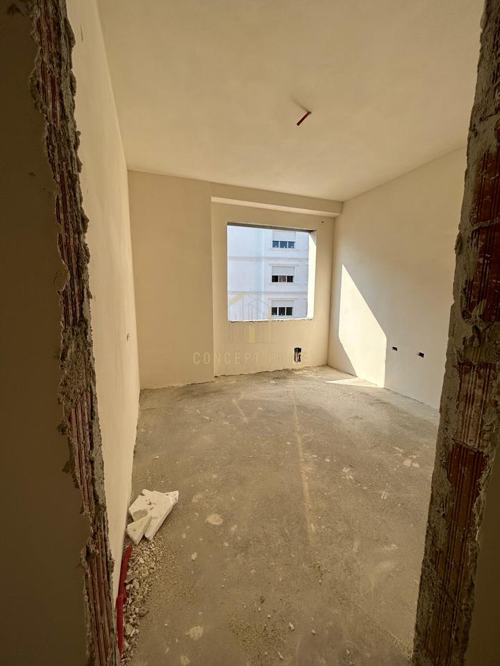 Super 2+1 apartment for sale in Kamez (White Power SHPK)