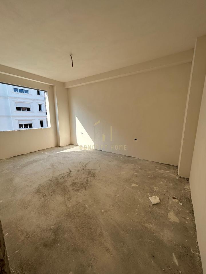 Super 2+1 apartment for sale in Kamez (White Power SHPK)