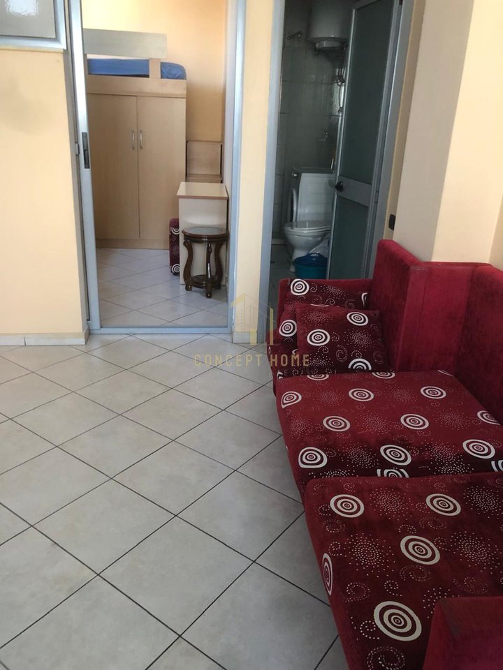 Jepet me apartament 1+1 tek Brryli