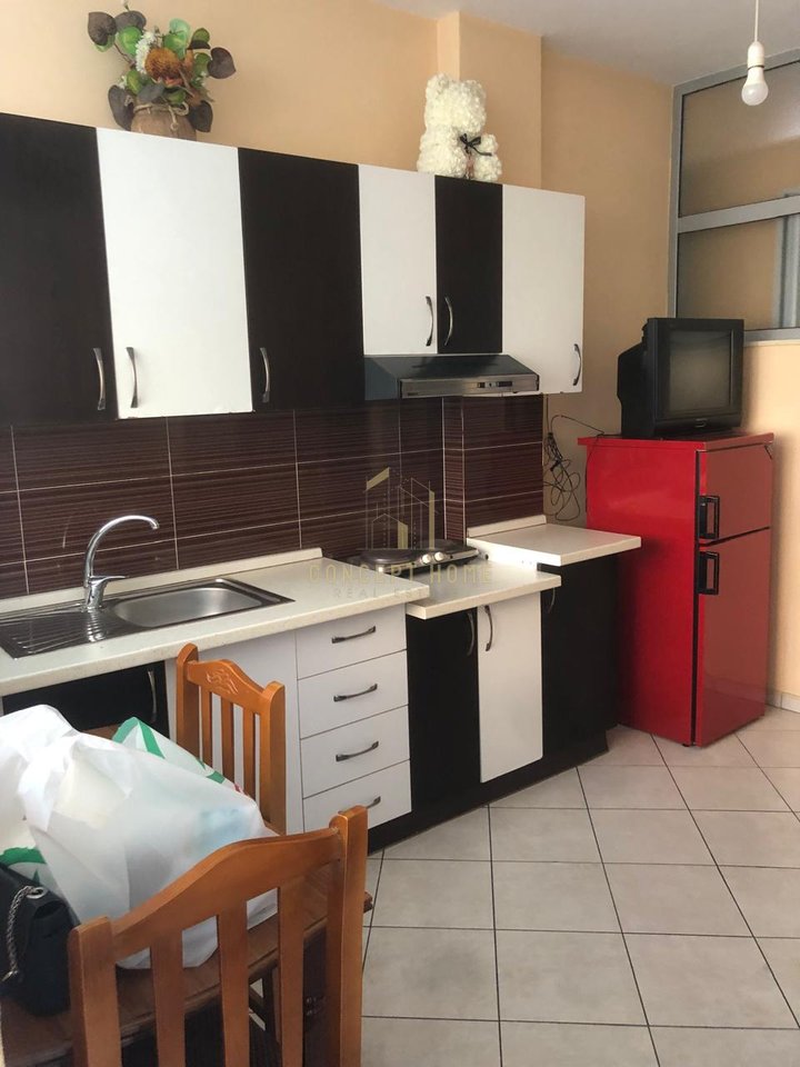 Jepet me apartament 1+1 tek Brryli