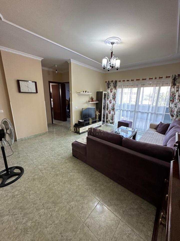 Apartament 2+1 Me Qira tek Ish Fusha Aviacionit, Tiranë - 550€ | 85 m²