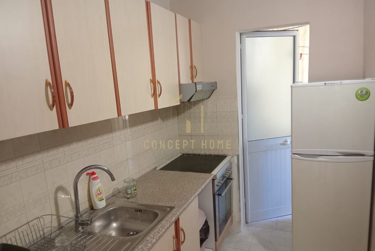 2+1 apartment for rent in Pazari i Ri