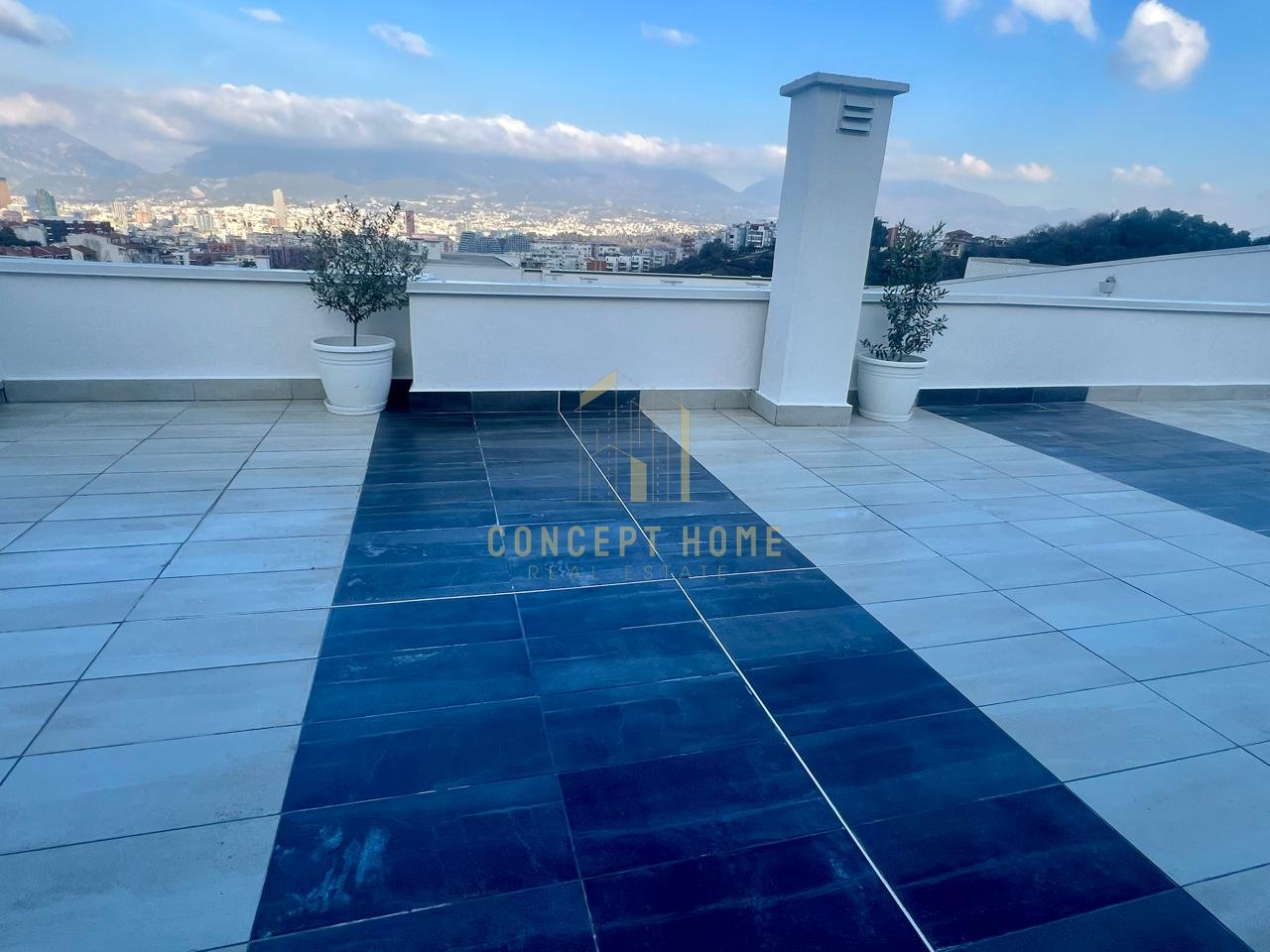 Appartamento 1+1+Posto Auto in Affitto a Kodra e Diellit 2, Tirana - 700€ | 160 m²