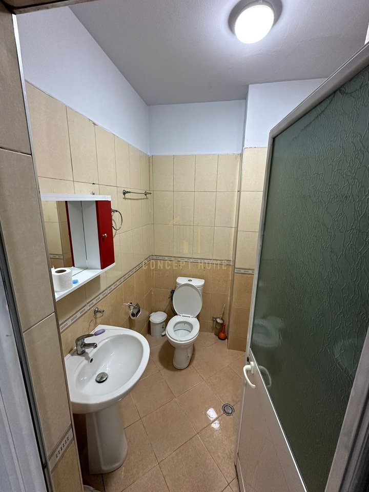 Jepet me qera Apartament 2+1 Ne Astir