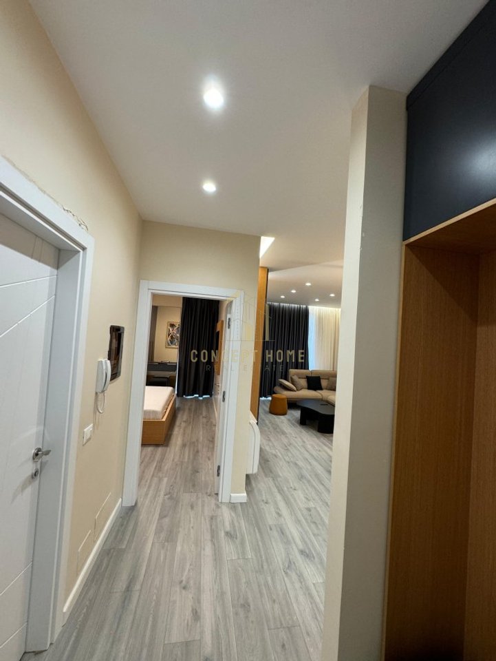 Apartment 1+1 for rent at Komuna e Parisit