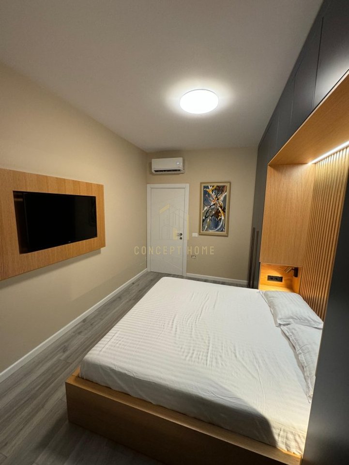 Apartment 1+1 for rent at Komuna e Parisit