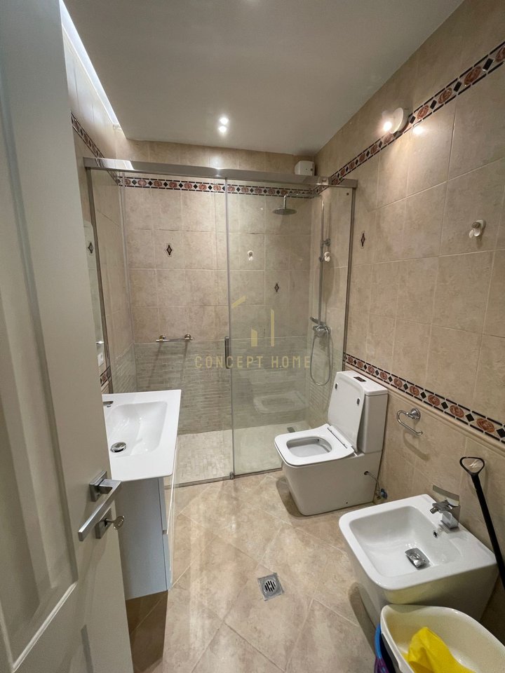 Jepet me qira Apartament 2+1+2 +Kuzhine , Bllok