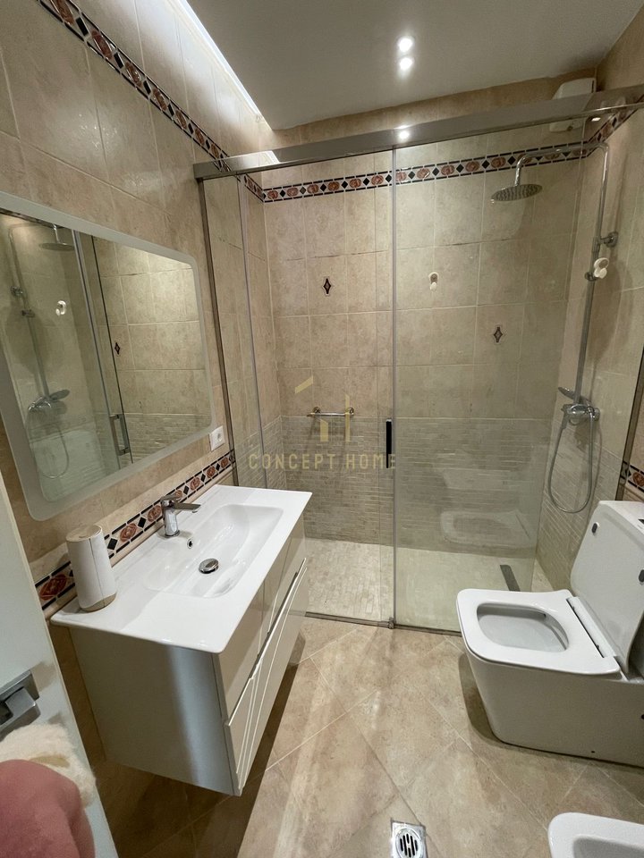 Jepet me qira Apartament 2+1+2 +Kuzhine , Bllok