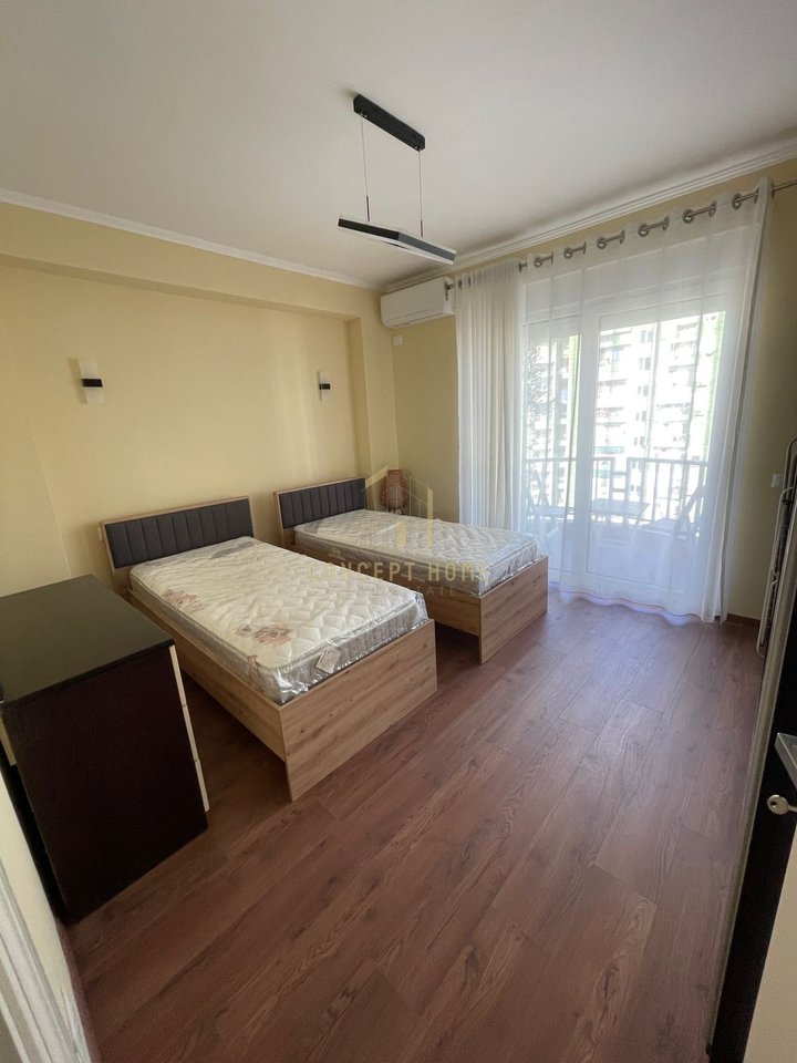 Jepet me qira Apartament 2+1+2 +Kuzhine , Bllok