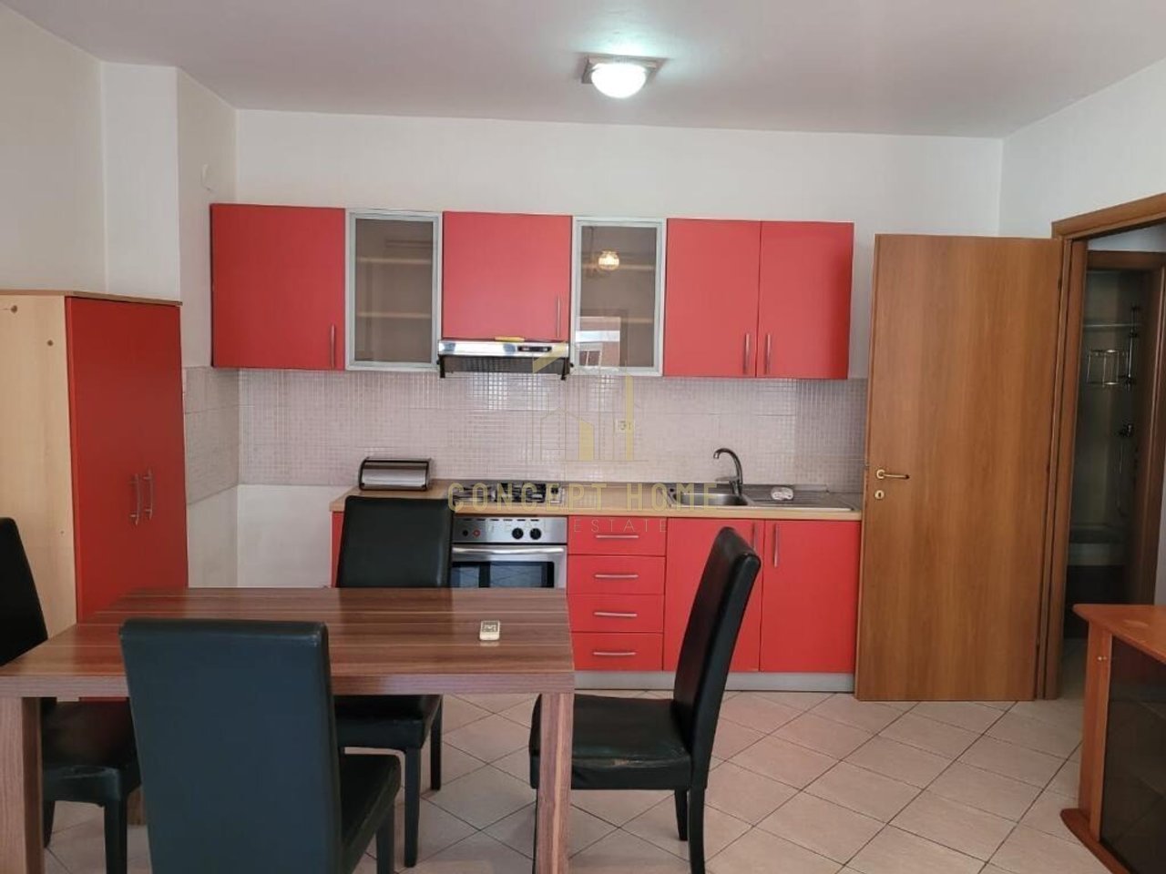 Jepet me qera apartament 1+1 te Stacioni i Trenit/Cmimi per qera : 55.000 leke/muaji