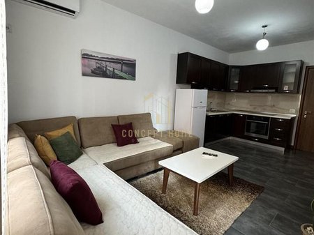 Jepet me qera apartament 2+1 ne Astir