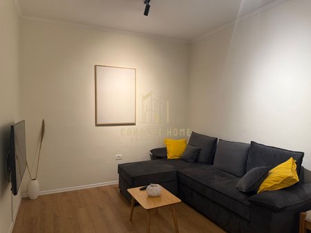 Jepet me qera apartament  1+1 Ne Ali Dem